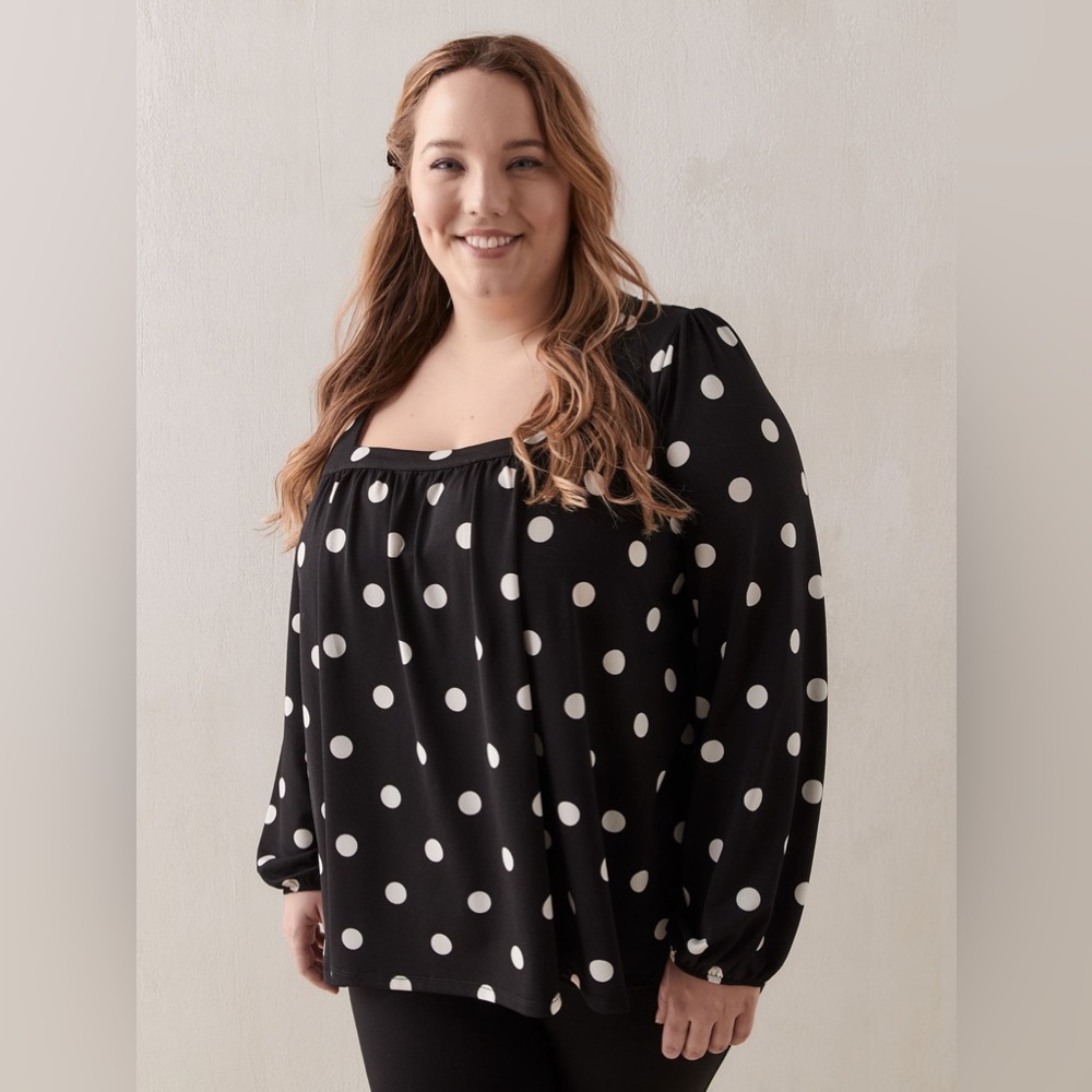 Pennington’s Square Neck Long Sleeve Blouse!